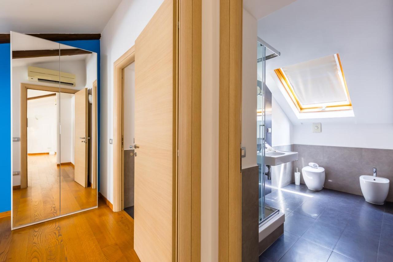 Attico Al Duomo By Napoliapartments Exteriör bild