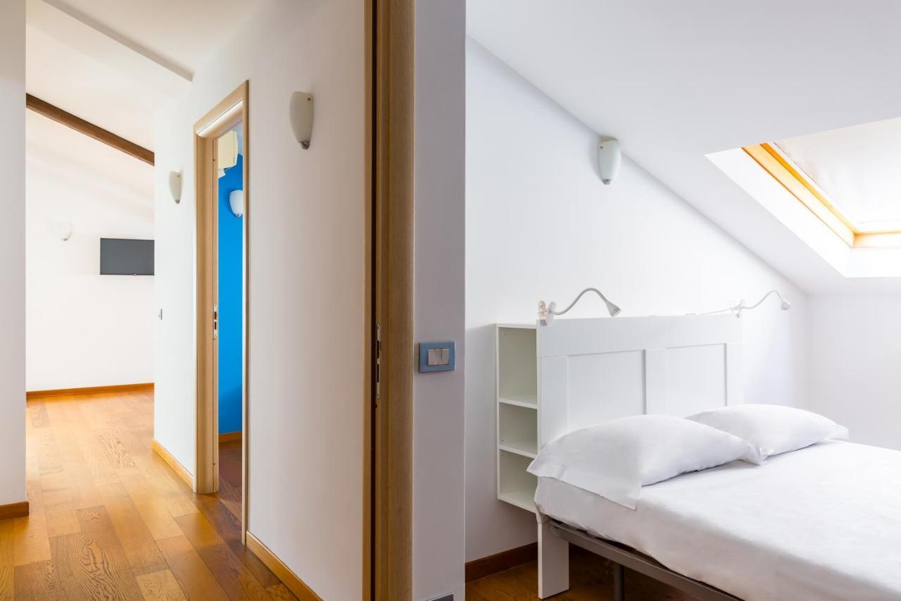 Attico Al Duomo By Napoliapartments Exteriör bild