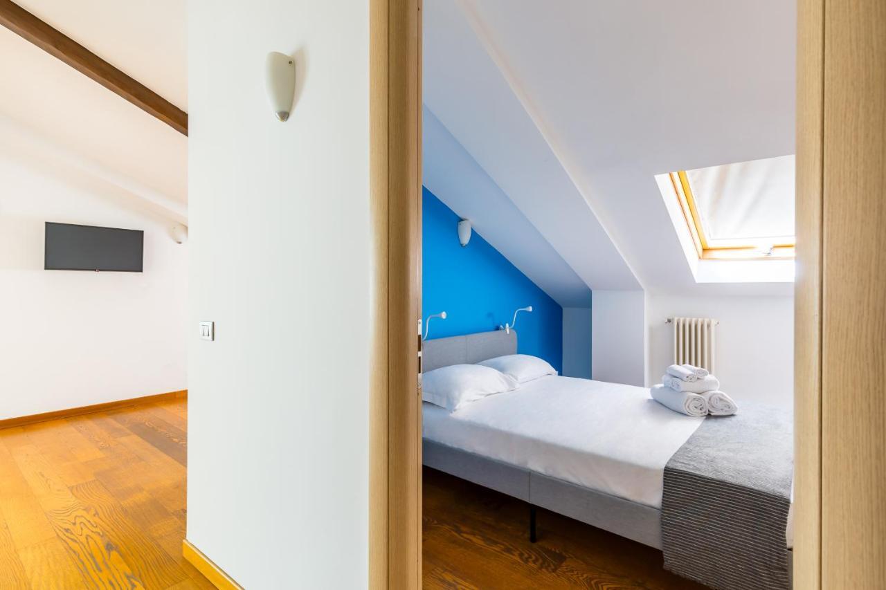 Attico Al Duomo By Napoliapartments Exteriör bild