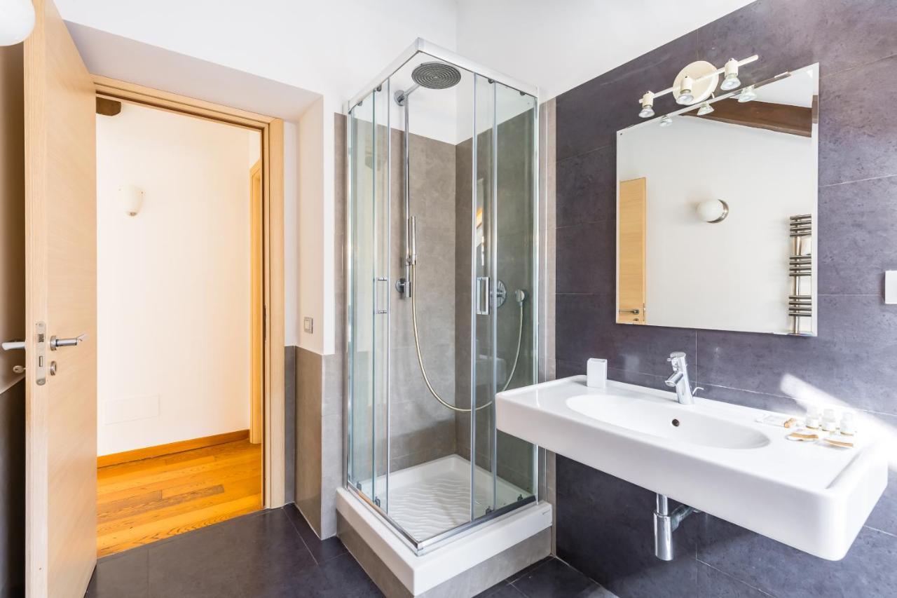 Attico Al Duomo By Napoliapartments Exteriör bild