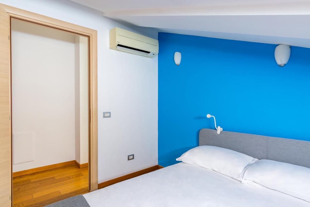 Attico Al Duomo By Napoliapartments Exteriör bild