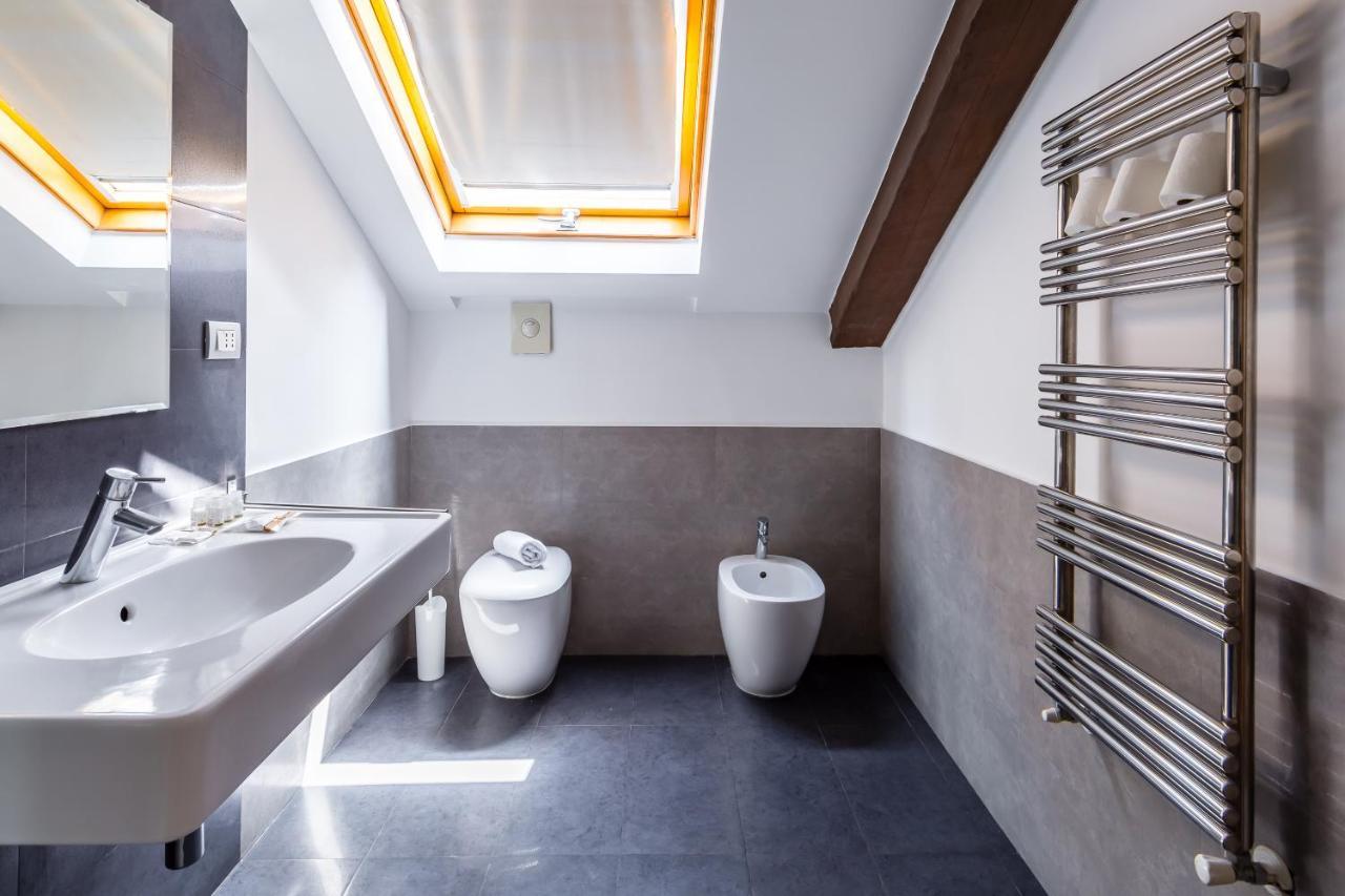Attico Al Duomo By Napoliapartments Exteriör bild
