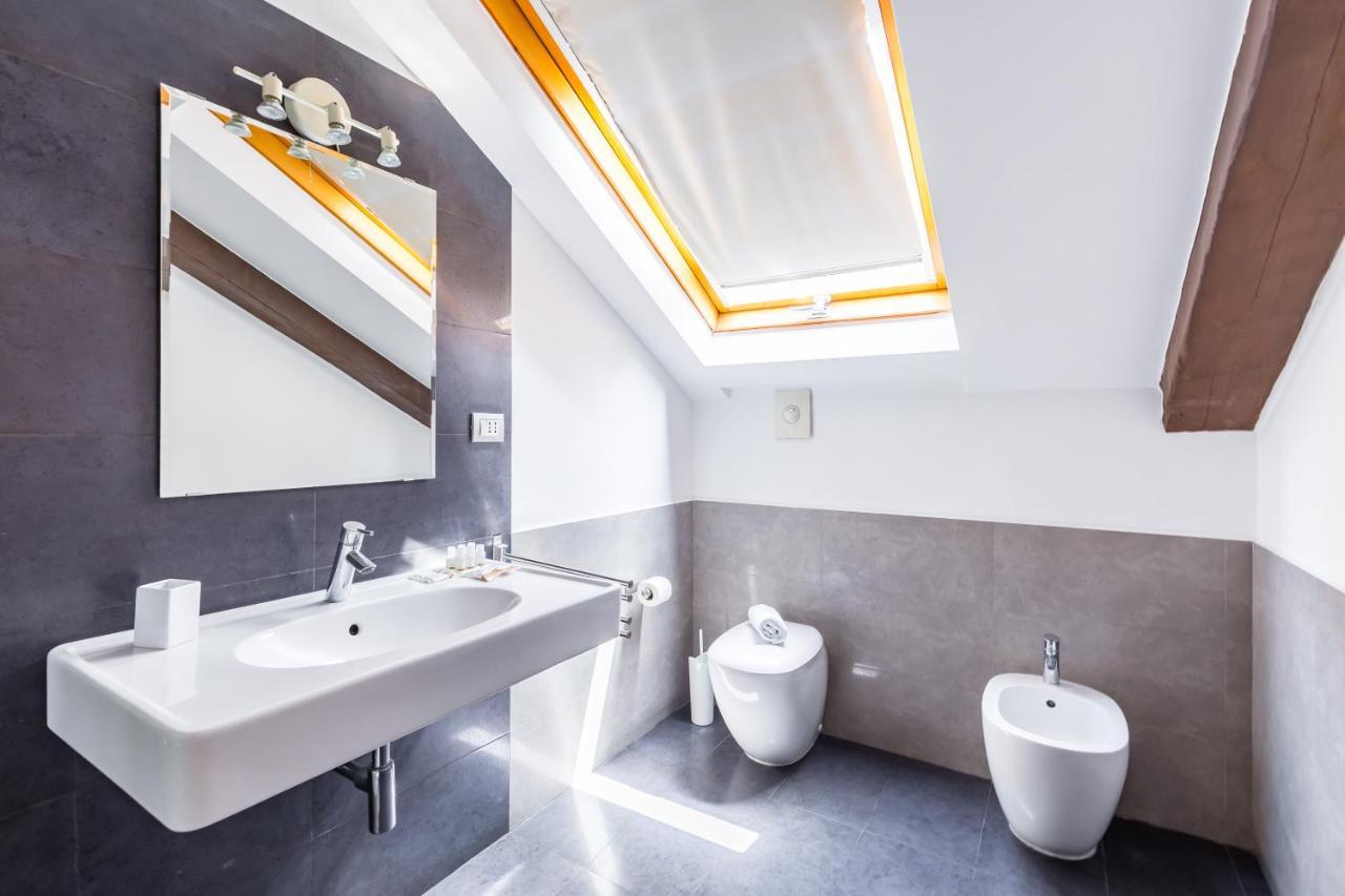 Attico Al Duomo By Napoliapartments Exteriör bild